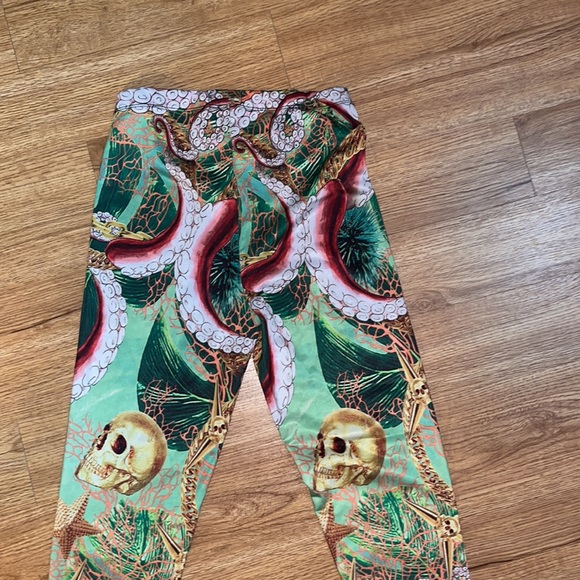 🐙🫦☠️•🤜🏼IRON FIST x Octopus x Skull Vibes☠️🫦🐙 - Picture 9 of 9